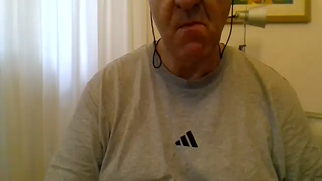 ANONIMO7735 online show from May 15, 2026, 5:05 am