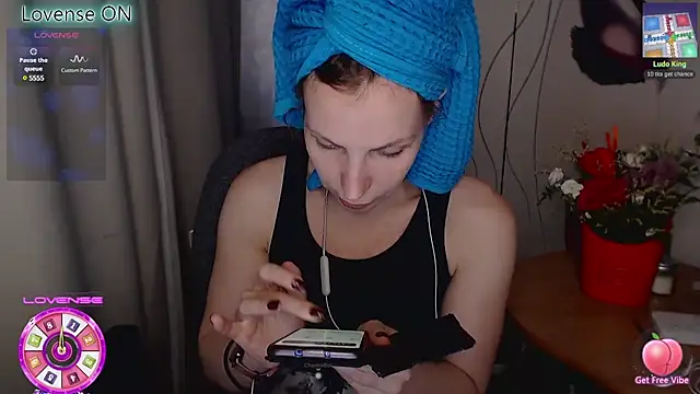 JohansonKatie online show from February 19, 2025, 6:55 am