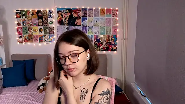Snapshot of MilenaSaint chatting on March 1, 2025, 6:35 am MilenaSaint online show from March 1, 2025, 6:35 am