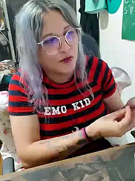 ElfGrey online show from December 5, 2024, 5:21 am