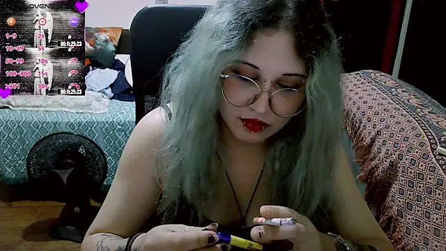 Snapshot of ElfGrey chatting on February 18, 2026, 3:15 am ElfGrey online show from February 18, 2026, 3:15 am