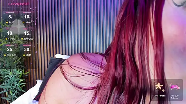 Snapshot of naughty_flower18 chatting on March 17, 2025, 10:51 pm naughty flower18 online show from March 17, 2025, 10:51 pm