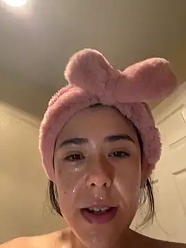 Snapshot of Evie-Luna chatting on January 16, 2026, 6:56 pm Evie-Luna online show from January 16, 2026, 6:56 pm