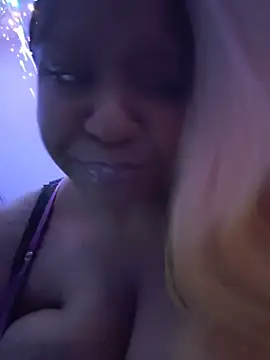 Snapshot of 6lue6a6y69 chatting on February 15, 2026, 1:17 am 6lue6a6y69 online show from February 15, 2026, 1:17 am