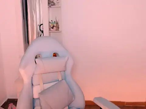 BOREAL MOON online show from February 27, 2026, 1:28 am