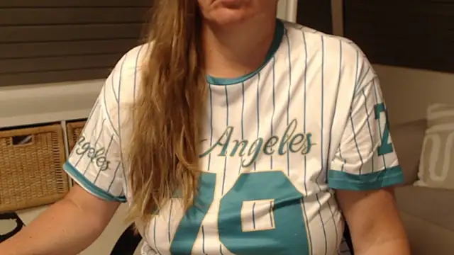 KimMitchelli online show from May 7, 2026, 4:28 am