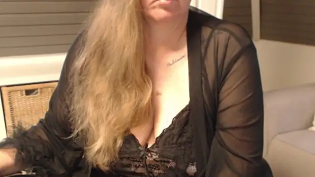 KimMitchelli online show from May 21, 2026, 4:32 am