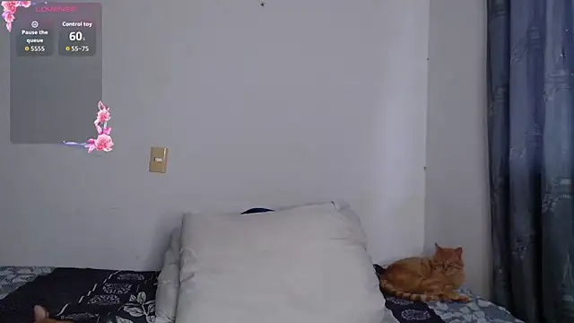 Snapshot of valen_thompson chatting on February 5, 2026, 10:16 pm valen thompson online show from February 5, 2026, 10:16 pm