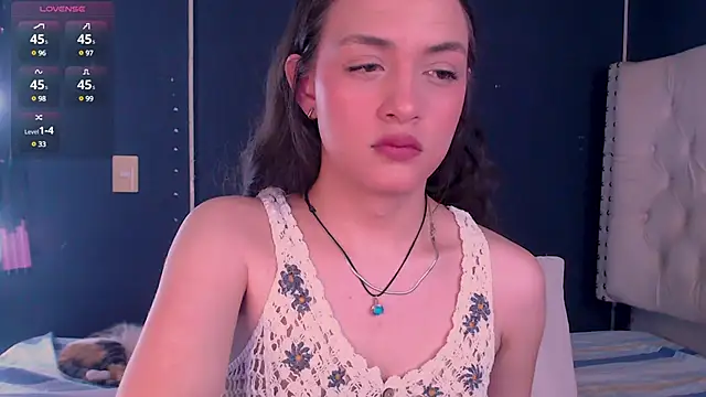 Snapshot of valen_thompson chatting on February 28, 2025, 12:10 am valen thompson online show from February 28, 2025, 12:10 am