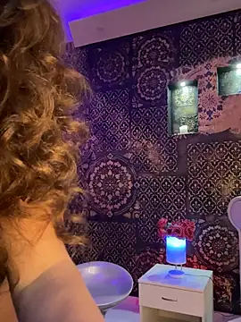 Marilyn La Rose online show from April 1, 2026, 5:54 pm