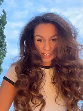 Marilyn La Rose online show from July 26, 2026, 5:53 pm