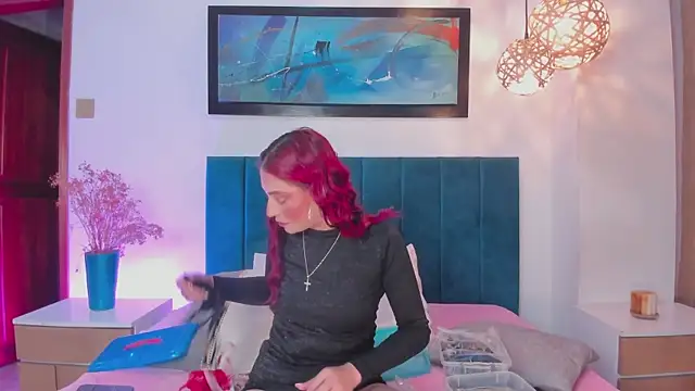 JupiteFox online show from September 30, 2025, 1:00 am