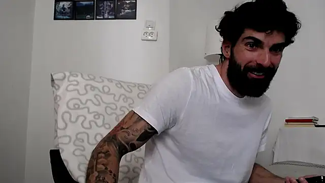 Snapshot of Verycutex chatting on March 19, 2026, 10:04 am Verycutex online show from March 19, 2026, 10:04 am