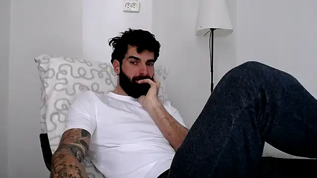 Snapshot of Verycutex chatting on February 3, 2026, 8:08 am Verycutex online show from February 3, 2026, 8:08 am