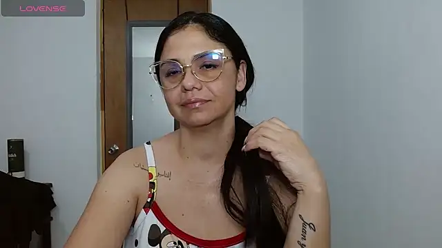 Snapshot of selena_ferri chatting on March 3, 2026, 10:00 am selena ferri online show from March 3, 2026, 10:00 am