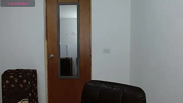 Snapshot of selena_ferri chatting on March 31, 2026, 12:01 am selena ferri online show from March 31, 2026, 12:01 am