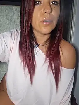 Snapshot of allyson22andy chatting on February 9, 2026, 9:57 pm allyson22andy online show from February 9, 2026, 9:57 pm