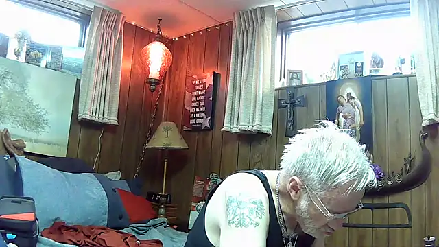 Makowboy online show from February 3, 2025, 6:49 pm