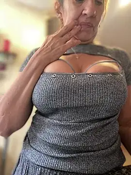 camelia3 online show from April 6, 2026, 10:27 am