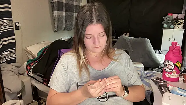 Snapshot of magicsparkles chatting on February 5, 2026, 7:10 pm magicsparkles online show from February 5, 2026, 7:10 pm