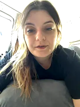 magicsparkles online show from October 1, 2025, 6:34 pm