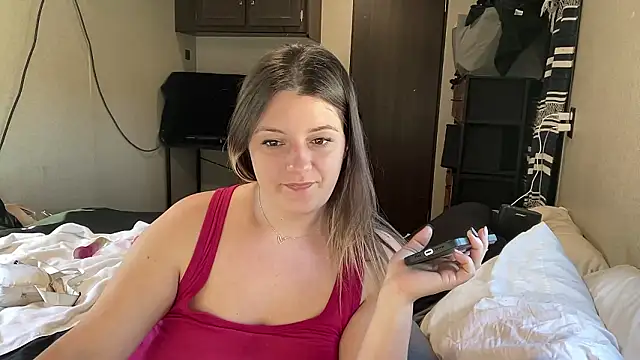 Snapshot of magicsparkles chatting on February 23, 2026, 7:47 pm magicsparkles online show from February 23, 2026, 7:47 pm