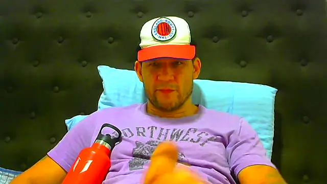 altenori112 online show from April 1, 2026, 10:07 pm