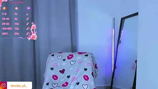 roxy pk  online show from February 17, 2026, 7:55 pm