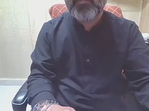 hairymaster95 online show from February 24, 2026, 7:09 am