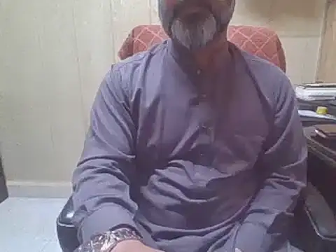 hairymaster95 online show from April 6, 2026, 4:46 am