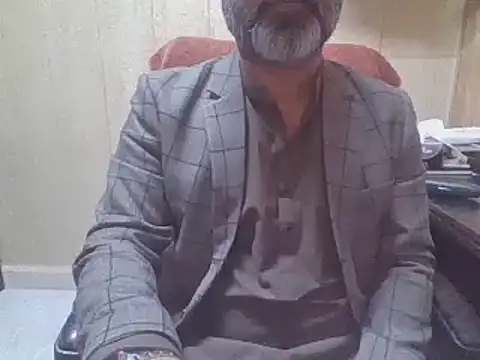 hairymaster95 online show from February 13, 2026, 4:56 am