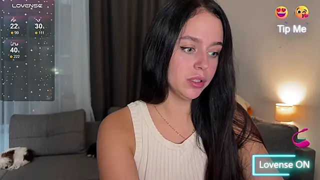 Megan Nilson online show from November 7, 2025, 6:34 pm