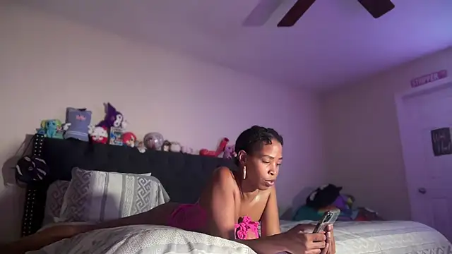 Cum2Charm online show from July 18, 2026, 7:06 am