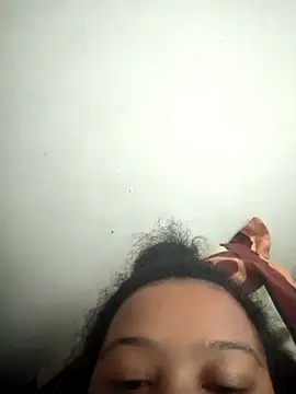 Snapshot of PRETTY-MI chatting on December 21, 2025, 6:15 am PRETTY-MI online show from December 21, 2025, 6:15 am