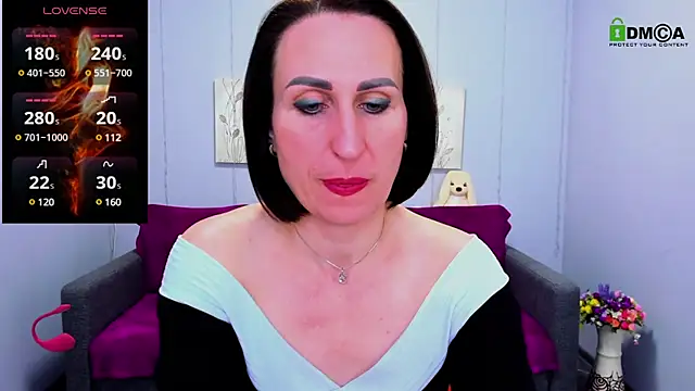 Snapshot of Nia_Smithh chatting on March 6, 2025, 6:48 pm Nia Smithh online show from March 6, 2025, 6:48 pm