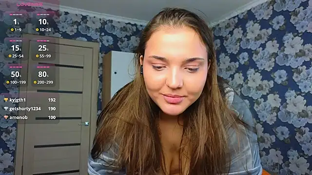 Snapshot of _momiji_ chatting on December 14, 2024, 4:19 pm  momiji  online show from December 14, 2024, 4:19 pm