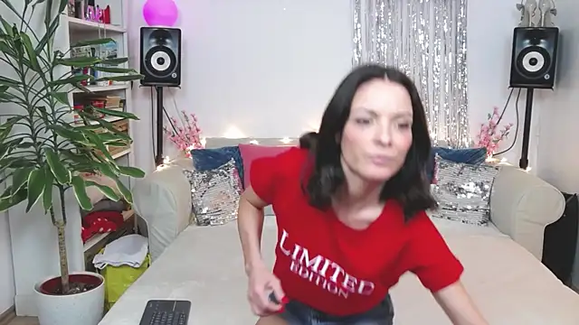 JaneDejaySC online show from June 10, 2026, 7:15 pm