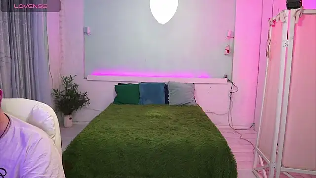 AlisaAleksandr online show from March 25, 2026, 9:14 pm