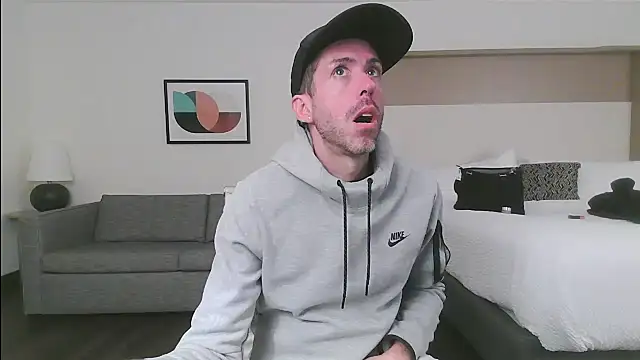 Snapshot of smokenstrokex chatting on February 4, 2026, 5:24 am smokenstrokex online show from February 4, 2026, 5:24 am