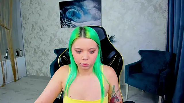 EnergyBunny 1 online show from February 24, 2026, 7:15 pm