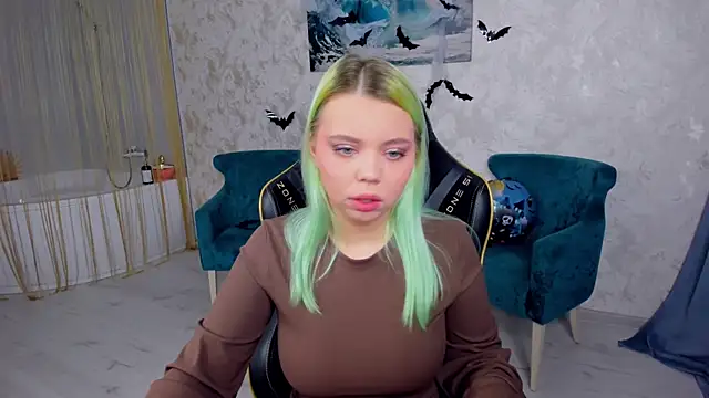 EnergyBunny 1 online show from November 4, 2025, 6:33 pm