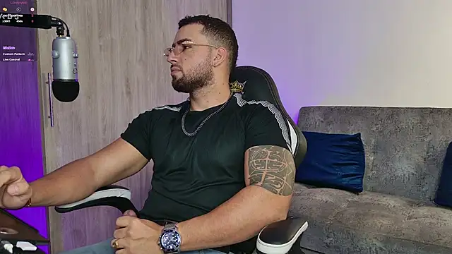 Snapshot of mr_david_cox chatting on March 3, 2025, 12:50 pm mr david cox online show from March 3, 2025, 12:50 pm