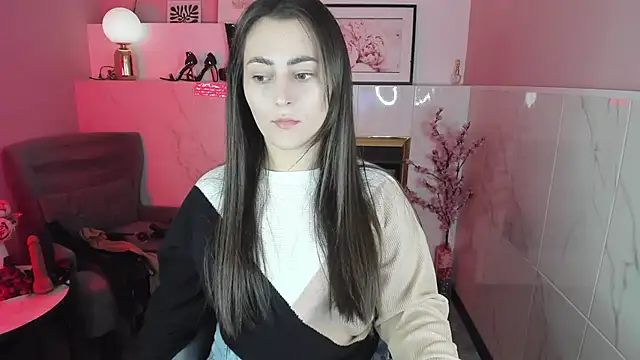 KylieMellow online show from September 25, 2025, 1:39 pm