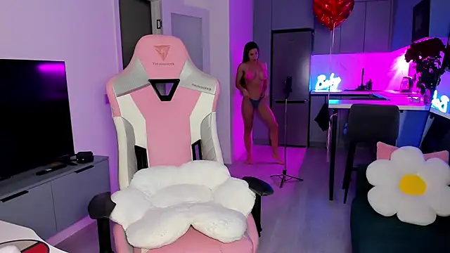 wow lovie online show from February 27, 2026, 4:23 am