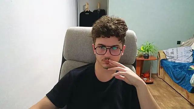 Remy Miles online show from November 13, 2025, 4:11 pm