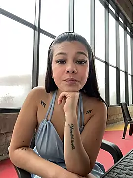 Alyshanon18 online show from March 9, 2026, 2:20 pm