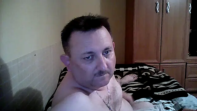 Novy73 online show from December 4, 2025, 10:42 pm
