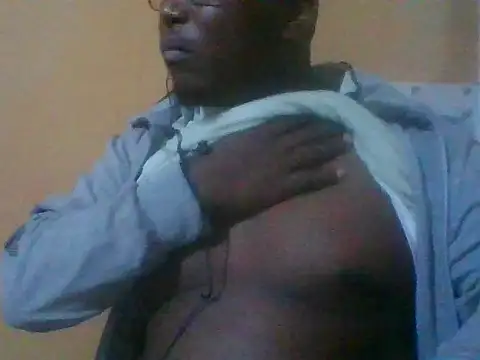 honeyswit online show from November 8, 2025, 7:28 pm