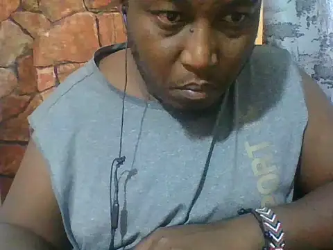 honeyswit online show from February 12, 2026, 9:47 pm