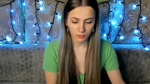 MaggieCake online show from February 9, 2025, 1:22 am